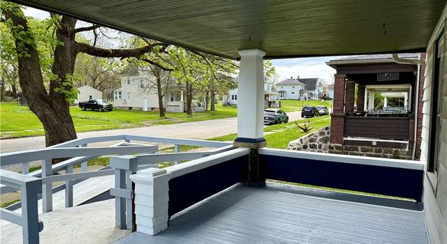 Photo of 688 S Oakland Ave, Sharon, PA 16146