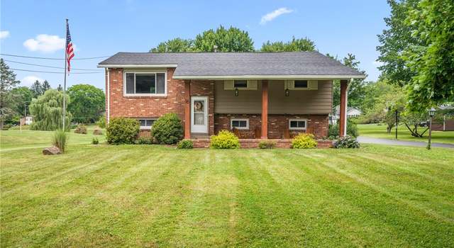 Photo of 16 E Greenville Dr, Greenville, PA 16125