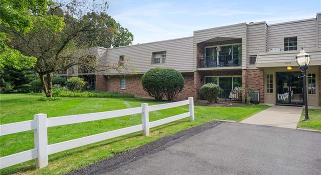 Photo of 595 Calais Dr #324, Mccandless, PA 15237