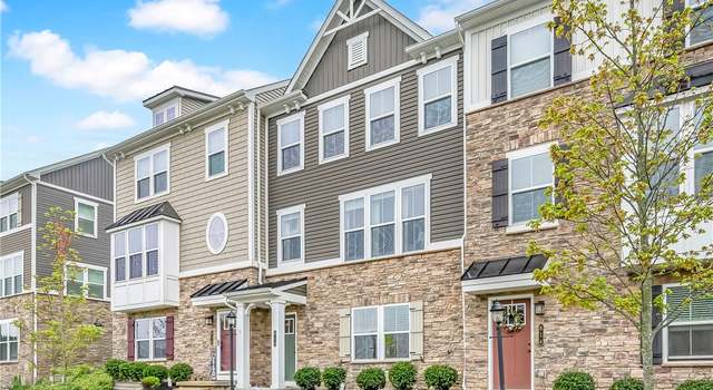 Photo of 816 Theda Dori St, Cranberry Twp, PA 16066