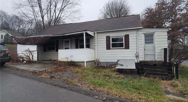 Photo of 153 Petrolia St, Karns City Boro, PA 16041