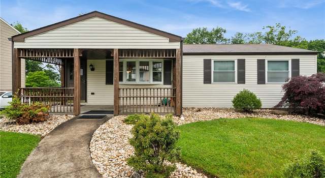 Photo of 2154 Lancelot Dr, North Huntingdon, PA 15642