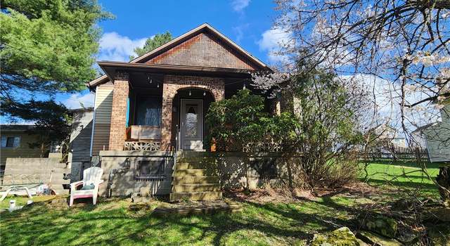 Photo of 922 36th St, Vandergrift - Wml, PA 15690