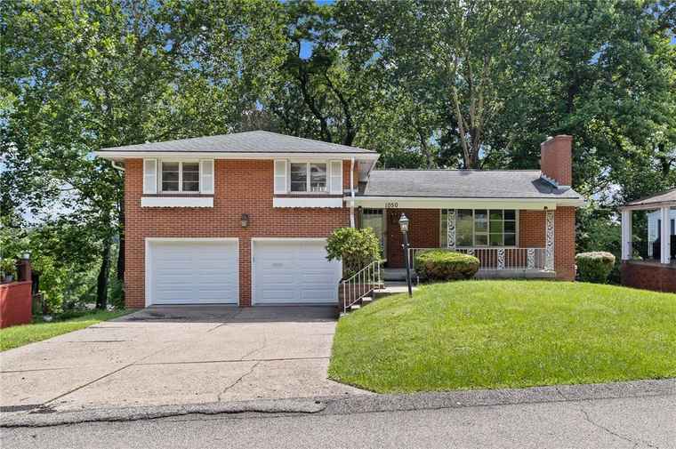 Photo of 1050 Old Gate Rd Wilkinsburg, PA 15235