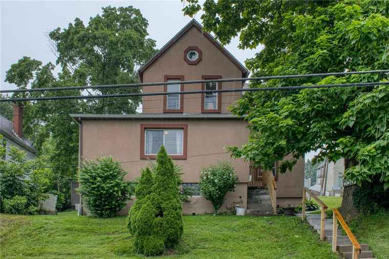 Photo of 5519 Keefe St Lincoln Place, PA 15207