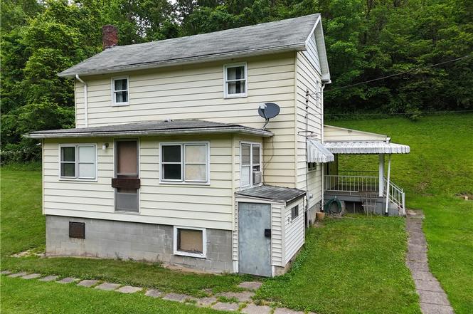 201 Cowanshannock Rd - Photo 6 of 25 201 Cowanshannock Rd