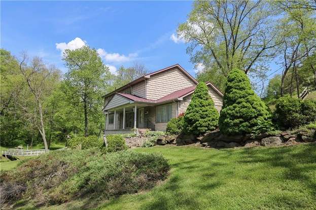 352 Perry Hwy Harmony Boro But Pa 16037 Mls 1372294 Redfin
