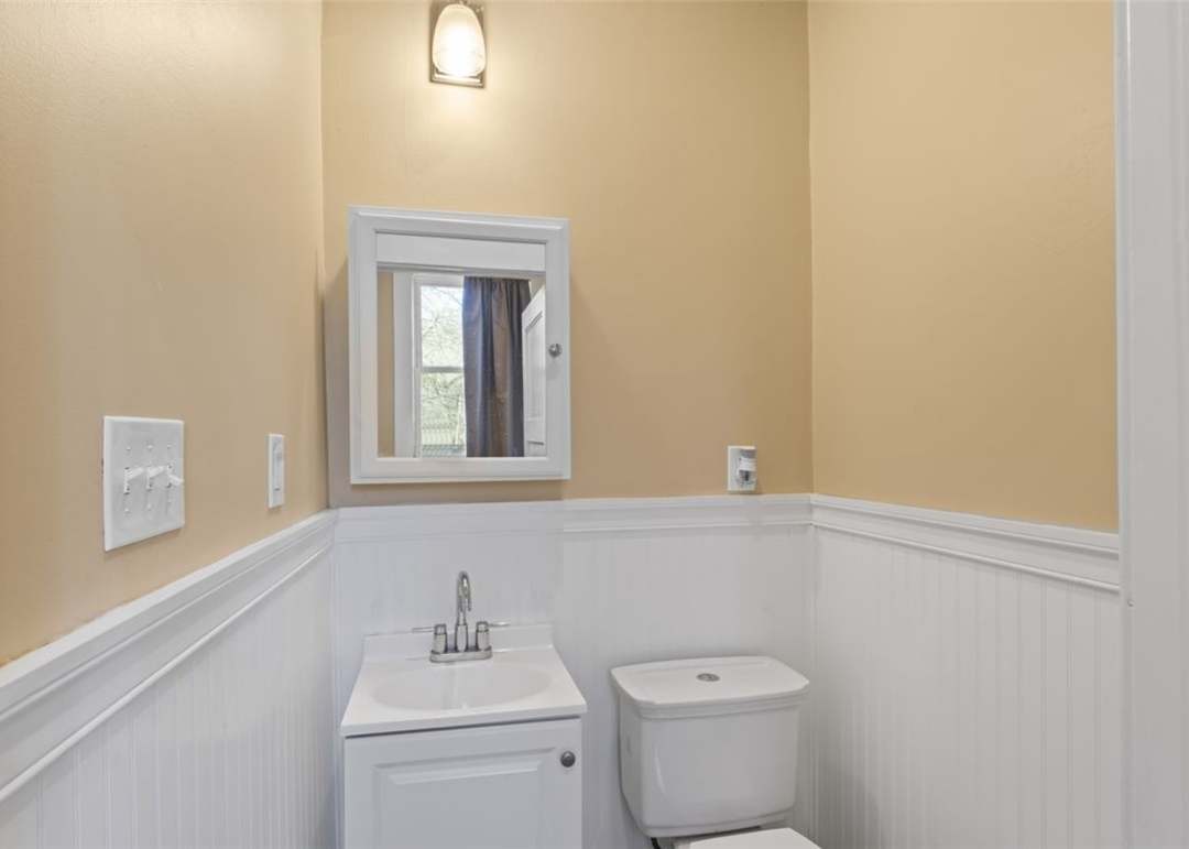 2326 7th Ave, Beaver Falls, PA 15010
