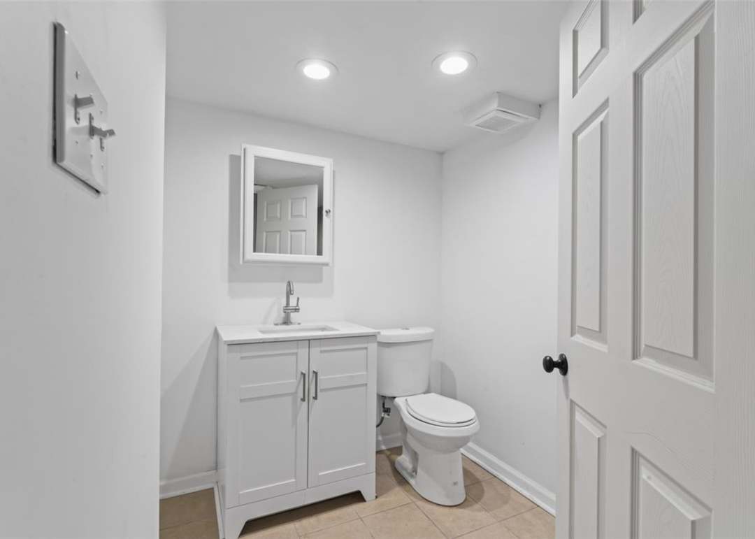 2326 7th Ave, Beaver Falls, PA 15010