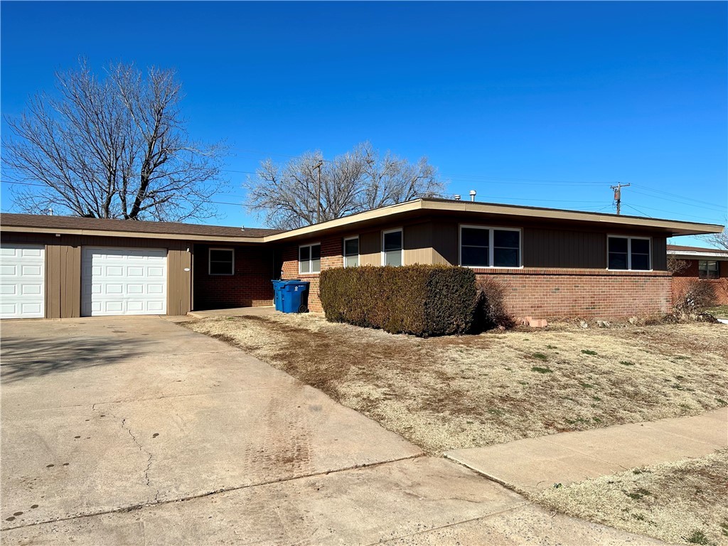 205 Iroquois Trl Unit B, Burns Flat, OK 73647 | MLS# 1046648 | Redfin