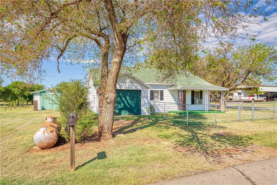 321 E Ninth St, Leedey, OK 73654 MLS 1029701 Redfin