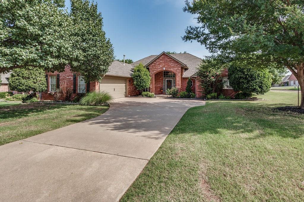 3301 Huntsman Court Ct, Edmond, OK 73003 | MLS# 873868 | Redfin