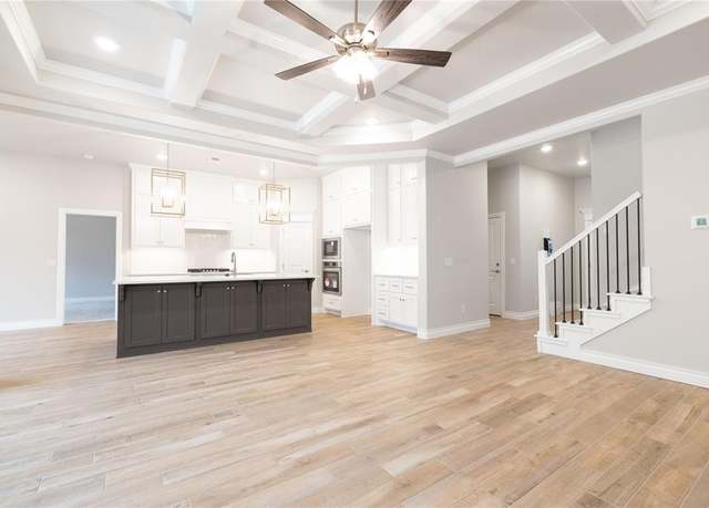 Property at 14109 Birch Ln, Edmond, OK 73049, 5 beds, 3 baths