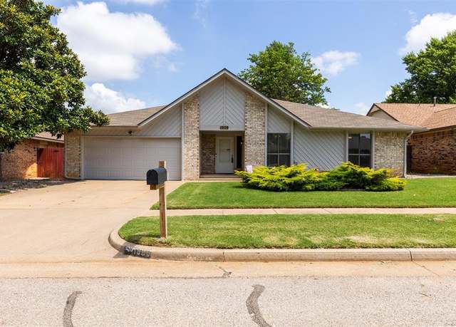 Property at 1909 Magnolia Ln, Edmond, OK 73013, 3 beds, 2 baths