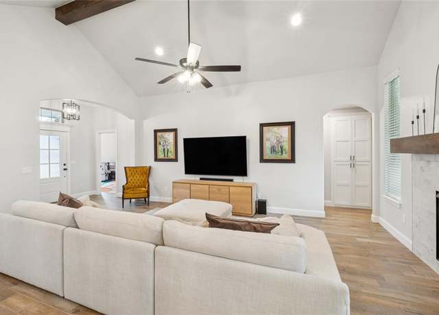 Property at 9301 SW 44th St, Oklahoma City, OK 73179, 4 beds, 2 baths