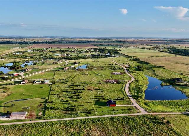 Property at 1 E 880 Rd, Cashion, OK 73016