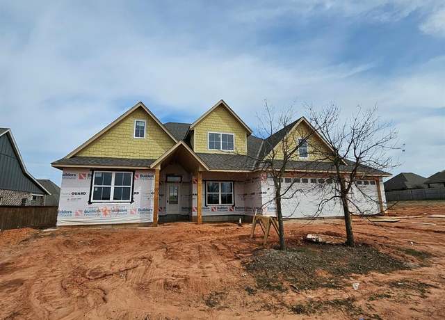 Property at 1917 Providence Dr, Norman, OK 73071, 5 beds, 3 baths