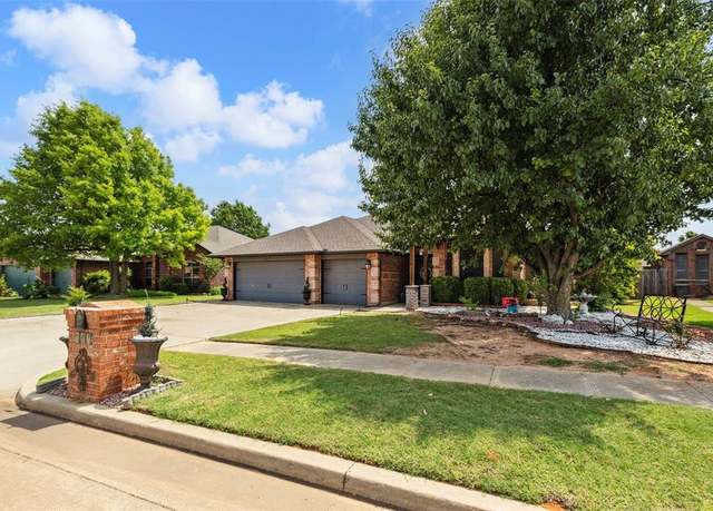 Property at 704 N Geronimo Way, Mustang, OK 73064, 4 beds, 3 baths