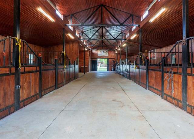 Property at 1514 Eisenhower Rd, Norman, OK 73069, 3 beds, 2 baths