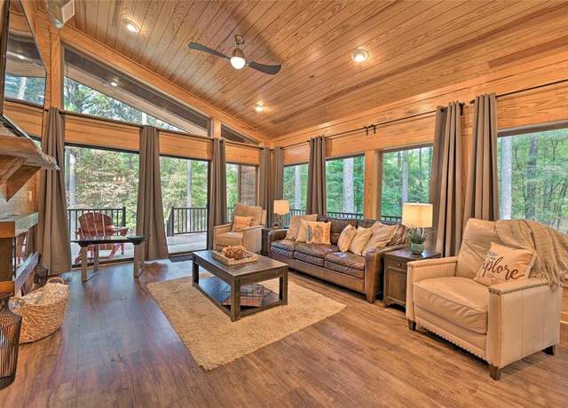 Property at 67 Bent Pine Trl, Broken Bow, OK 74728, 2 beds, 2 baths