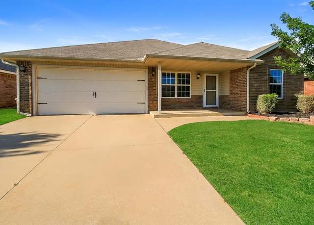 Property at 11441 SW 25th Ter, Yukon, OK 73099, 4 beds, 2 baths