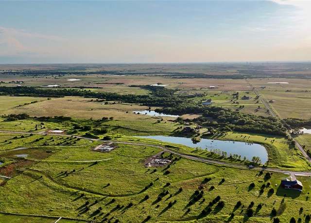 Property at 3 E 880 Rd, Cashion, OK 73016