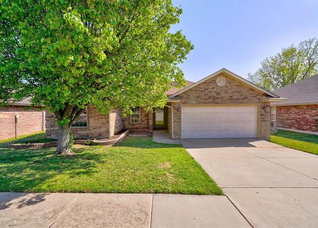 Property at 2728 SE 95th St, Moore, OK 73160, 3 beds, 2 baths
