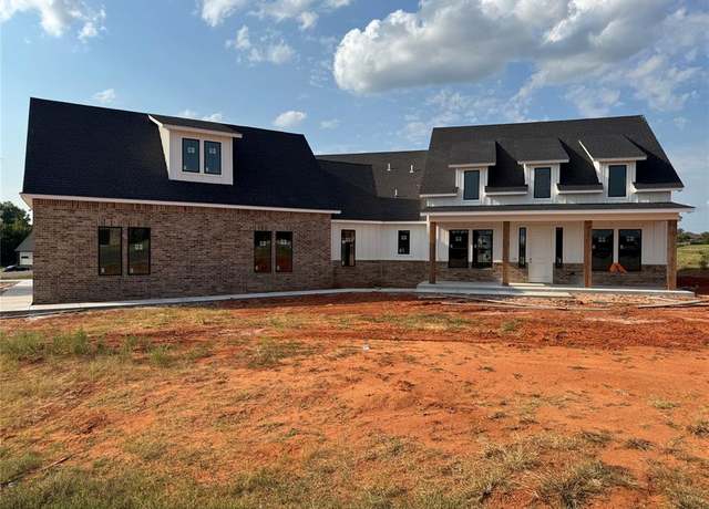 Property at 920 Hidden View Acres Dr, Blanchard, OK 73010, 3 beds, 2.5 baths
