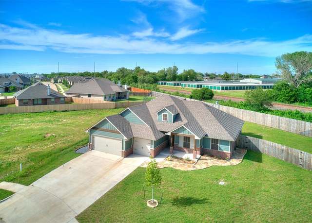 Property at 3801 Lleyton Dr, Norman, OK 73072, 4 beds, 2 baths