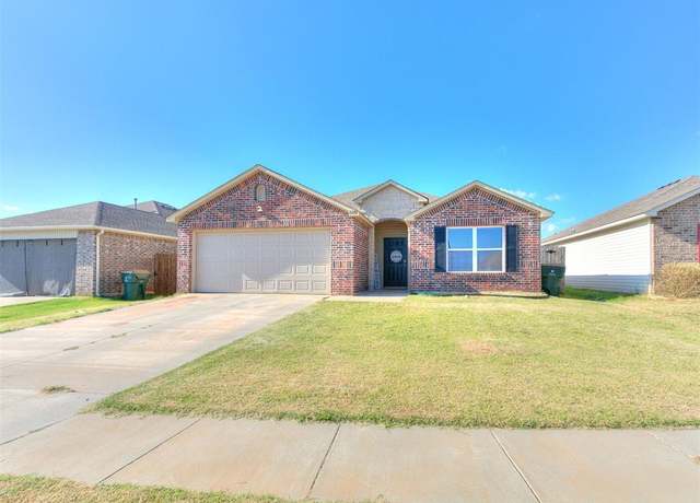 Property at 2220 Dillards Dr, Chickasha, OK 73018, 4 beds, 2 baths