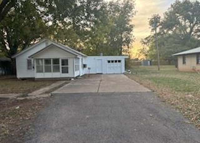 Property at 406 SW 6th St, Lindsay, OK 73052, 2 beds, 1 bath