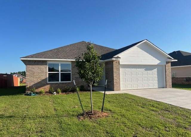 Property at 1216 E Stetson Ln, Mustang, OK 73064, 3 beds, 2 baths
