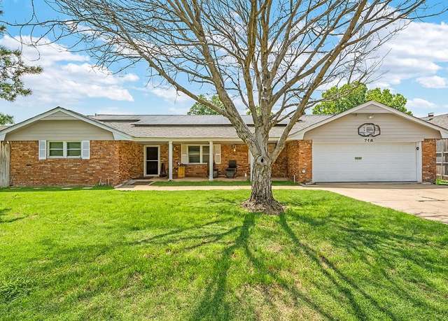 Property at 1710 NW 31st St, Lawton, OK 73505, 3 beds, 2 baths