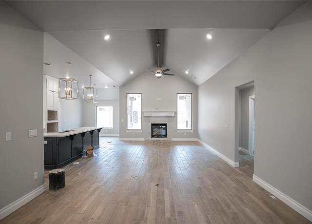 Property at 13133 NE 8th St, Choctaw, OK 73020, 4 beds, 2 baths
