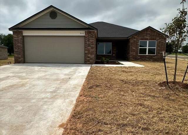 Property at 866 SW 11 St, Newcastle, OK 73065, 3 beds, 2 baths