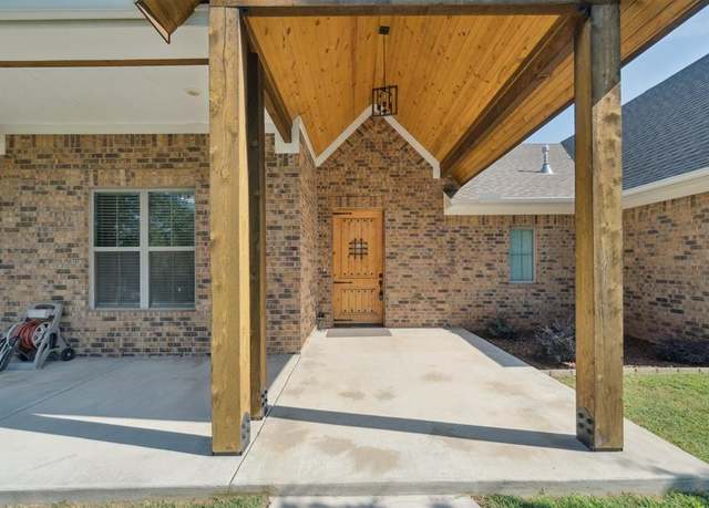 Property at 17455 Wing Elm Dr, Newalla, OK 74857, 5 beds, 3.5 baths