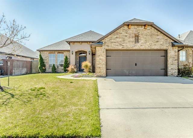 Property at 228 SW 169th St, Oklahoma City, OK 73170, 3 beds, 2 baths