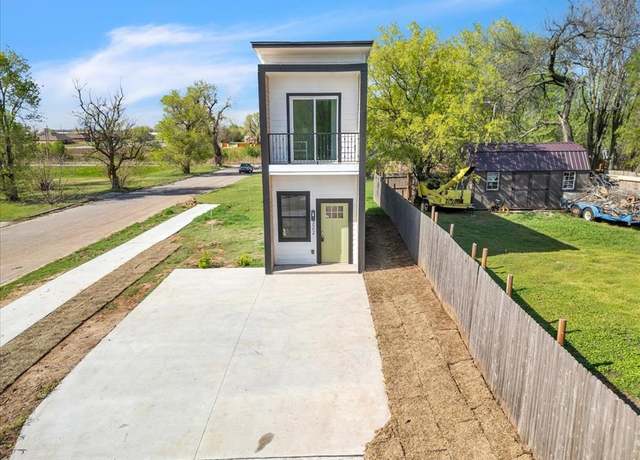 Property at 322 W Caddo St, El Reno, OK 73036, 2 beds, 1.5 baths