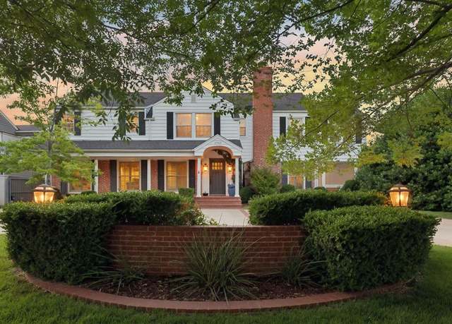 Property at 1707 Pennington Way, Nichols Hills, OK 73116, 4 beds, 4.5 baths