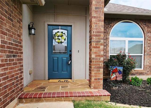 Property at 2517 NW 194th St, Edmond, OK 73012, 3 beds, 2 baths