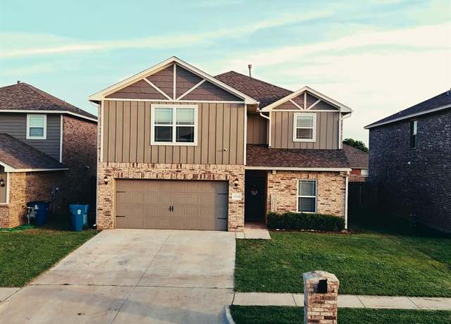 Property at 1016 NW 4th St, Newcastle, OK 73065, 5 beds, 2.5 baths