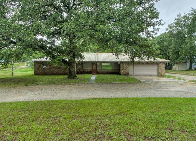 Property at 3460 Hensley Rd, Norman, OK 73026, 4 beds, 2 baths