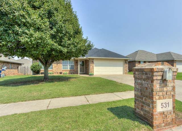 Property at 531 E Juniper Ln, Mustang, OK 73064, 3 beds, 2 baths