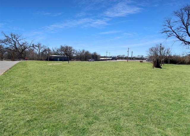Property at 119 E Greer Ave, Sayre, OK 73662