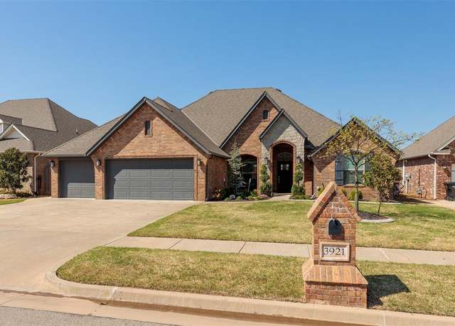 Property at 3921 Carmona Lakes Dr, Moore, OK 73160, 4 beds, 3 baths