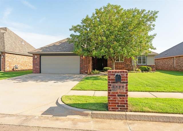 Property at 2429 NW 176th St, Edmond, OK 73012, 3 beds, 2 baths