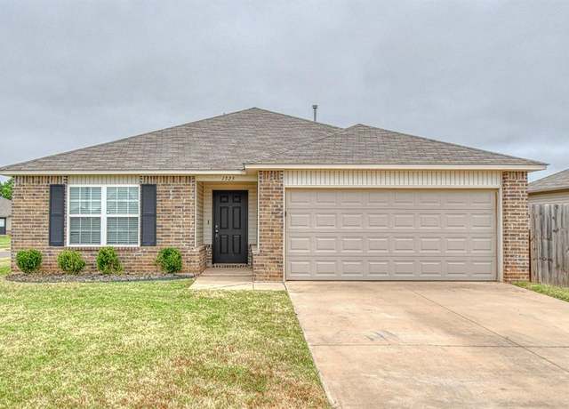 Property at 1325 Quartz Pl, Noble, OK 73068, 3 beds, 2 baths