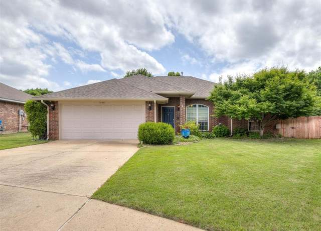 Property at 1816 Concord Pl, Norman, OK 73071, 3 beds, 2 baths