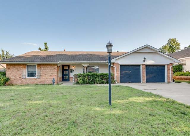 Property at 4612 NW 33rd Ter, Oklahoma City, OK 73122, 4 beds, 2 baths