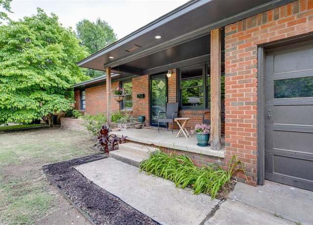 Property at 102 S Westchester Ave, Norman, OK 73069, 3 beds, 1.5 baths